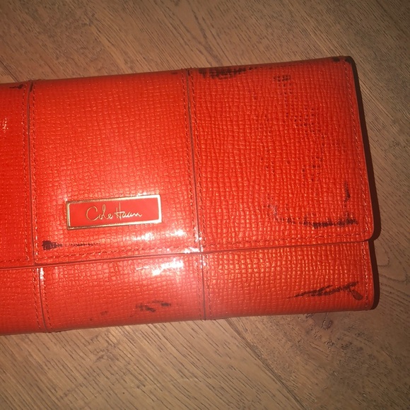 COLE HAAN Red Patent Leather Bifold Snap Flap Credit Card Wallet Clutch - Picture 11 of 11